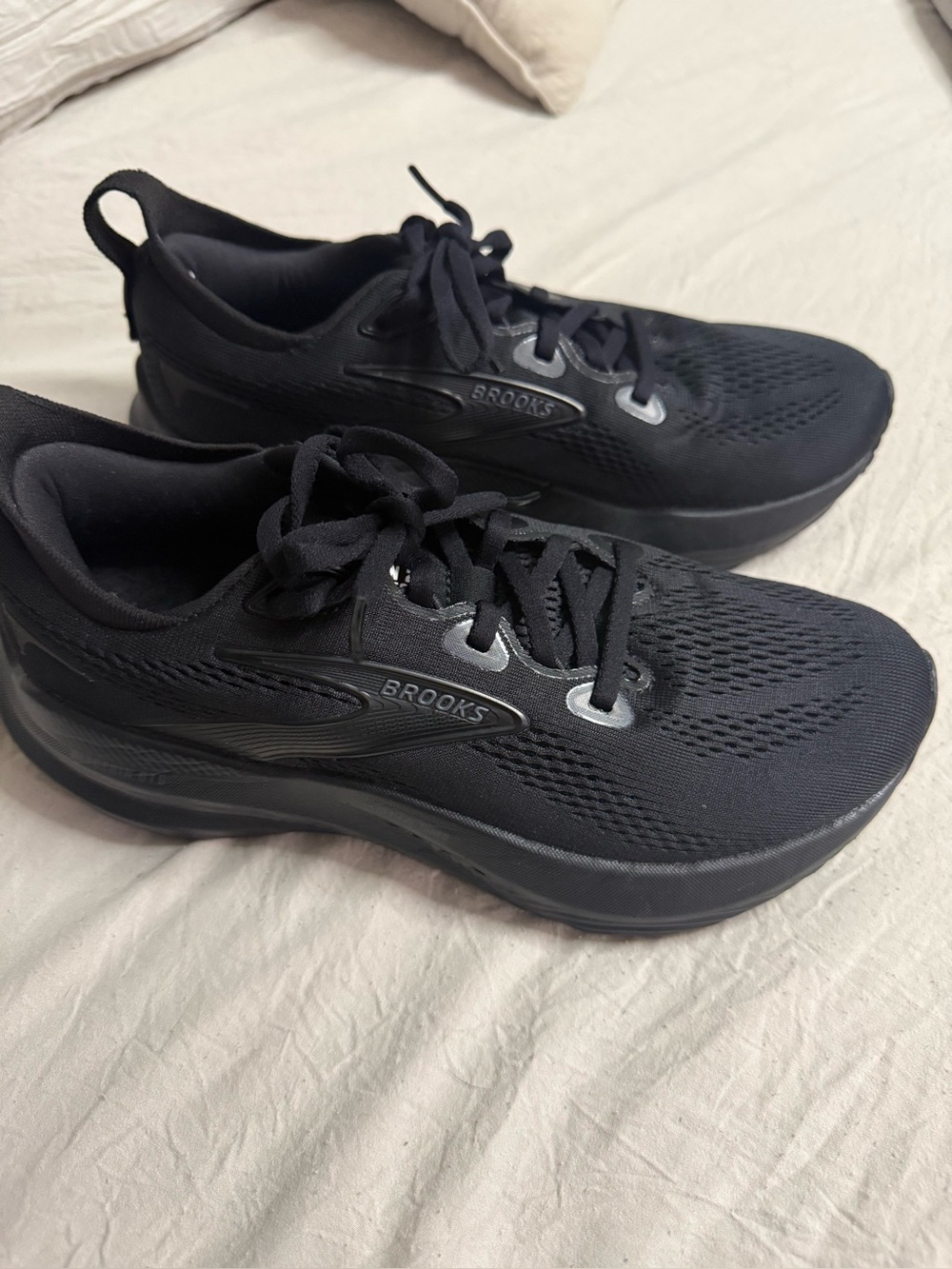 Brooks Black womens shoes glycerin 22 GTS